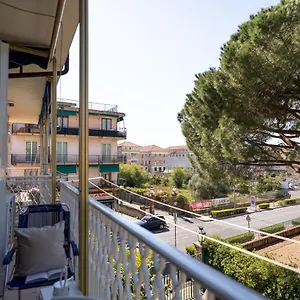 olivette Meraviglia A 200m Dal Mare-free Parking Appartamento